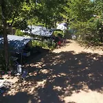 Europe Tents Le Clou