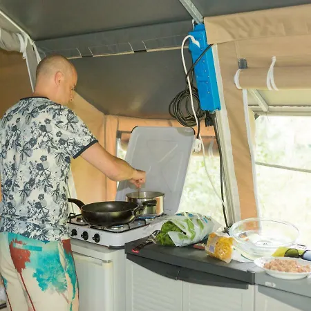 Europe Tents Le Clou Tente de luxe